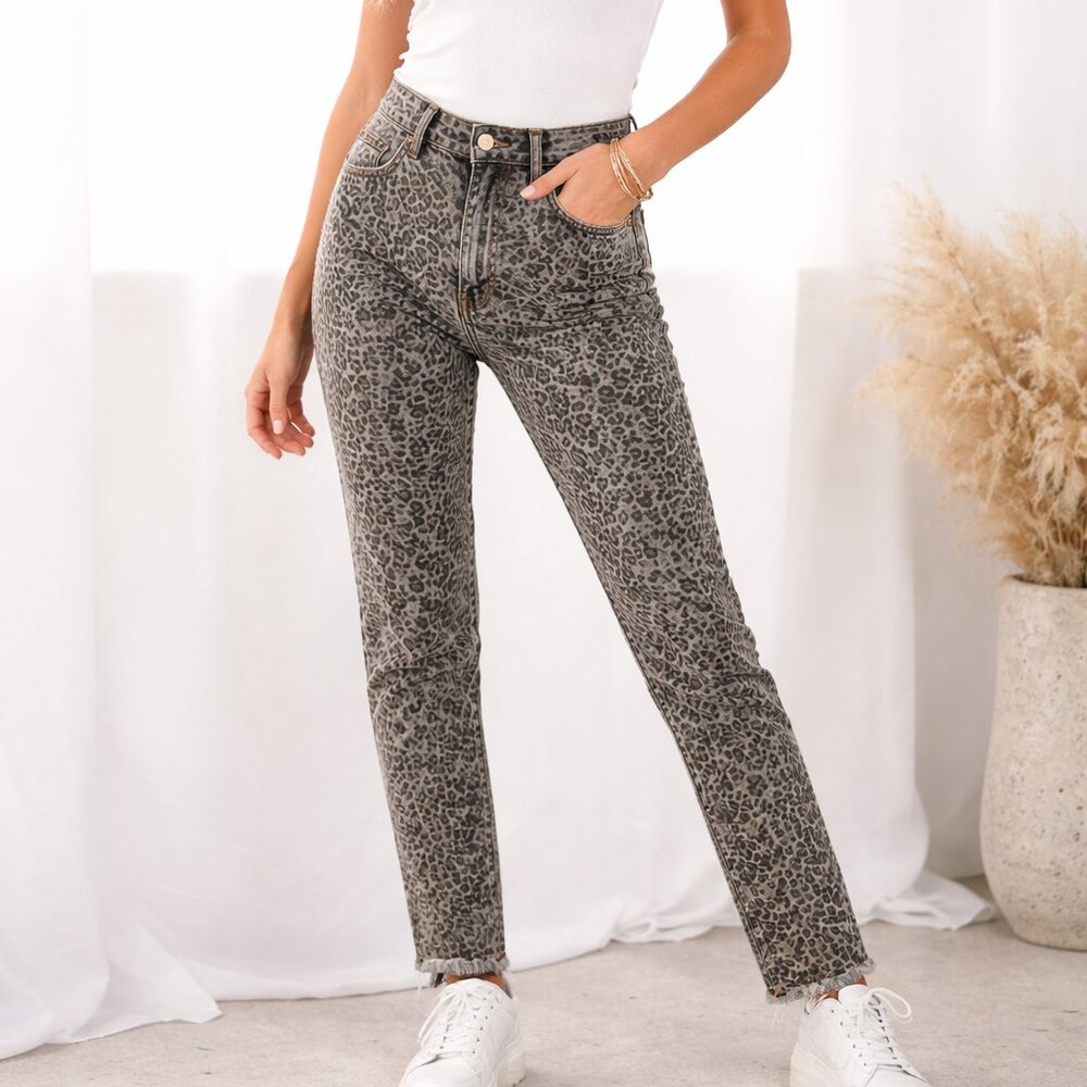 Easel Leopard Print Skinny Jeans Stretch Animal Print Denim NWT Small